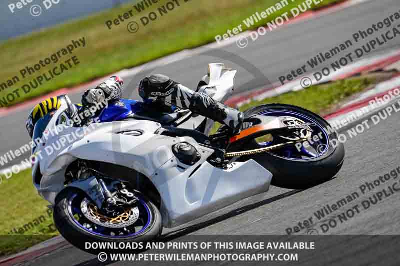 donington no limits trackday;donington park photographs;donington trackday photographs;no limits trackdays;peter wileman photography;trackday digital images;trackday photos